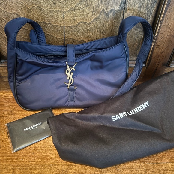 Saint Laurent le 5 a 7 purse NWT - Picture 7 of 7